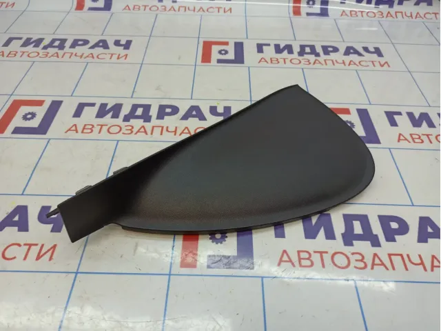 Накладка на торпедо левая с торца Citroen  C4 II 96889881ZD