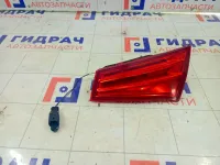 Фонарь задний внутренний правый Citroen C4 9801857380