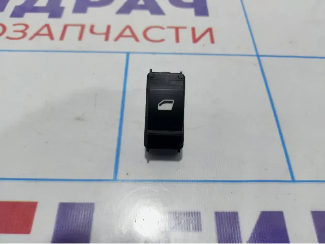 Кнопка стеклоподъемника передняя правая Citroen C4 II 96662297ZD.