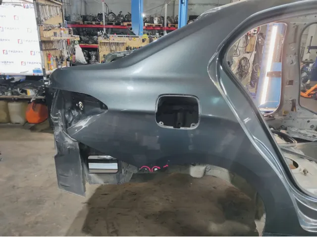 Крыло заднее правое Citroen C4 II 1609550180. Дефект ЛКП.