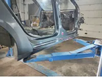 Порог со стойкой правый Citroen C4 II 1609549980. Дефект ЛКП.Вмятины.