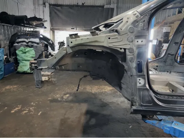 Лонжерон передний левый Citroen C4 II 1606219780.