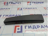 Накладка стойки средней правой наружняя Citroen C4 II 98072547XT. Потертость.