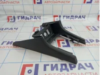 Накладка центральной консоли Citroen C4 II 98056567ZD. Потертость.