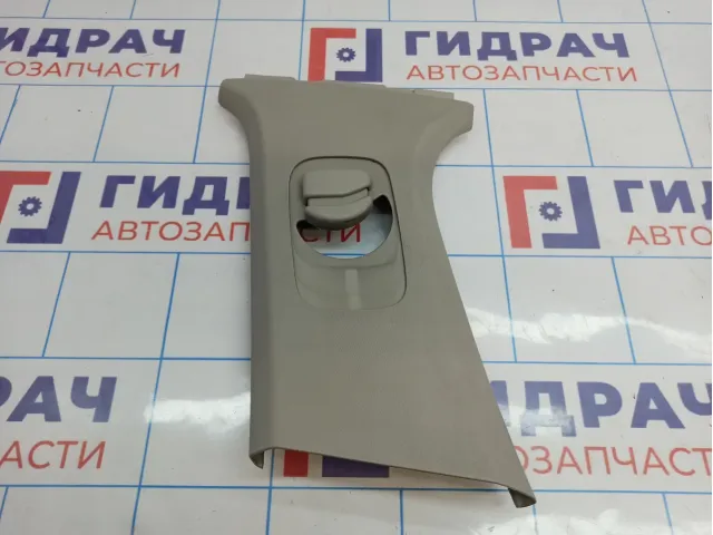 Обшивка стойки средней левой верхняя Citroen C4 II 98016764DS. Потертость.