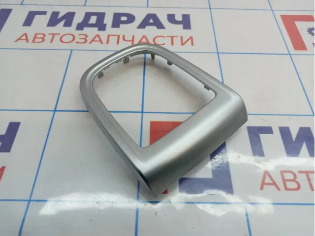 Накладка декоративная кулисы КПП Citroen C4 II 96770714VV.