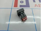 Кнопка антипробуксовочной системы Citroen C4 II 98024711XT.