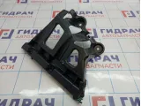 Кронштейн заднего бампера левый Citroen C4 II 9801933980. Дефект.