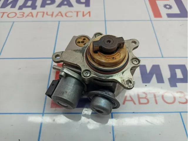 Насос (ТНВД) бензиновый Citroen C4 II 9819938480.