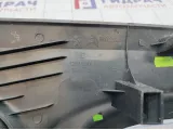 Обшивка порога задняя левая Citroen C 4 98002022ZD. Царапины.