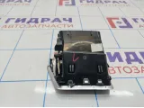 Дефлектор воздушный в торпедо левый Citroen C 4 96766097ZD.