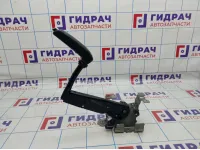 Рычаг стояночного тормоза Citroen C 4 98031782ZD.