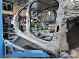 Порог со стойкой правый Citroen C 4 . Дефект.Вмятины.Седан.