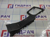 Накладка центральной консоли Citroen C 4 96747560. С пепельницей и подстаканником.