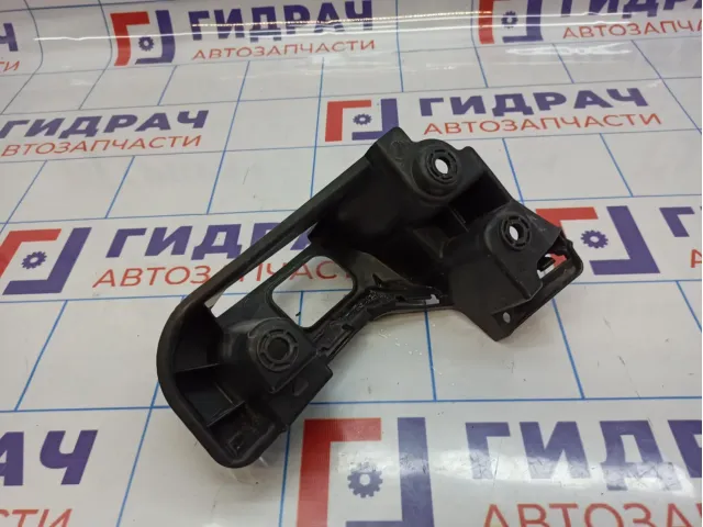 Кронштейн бампера задний левый Citroen C 4 9801933180.
