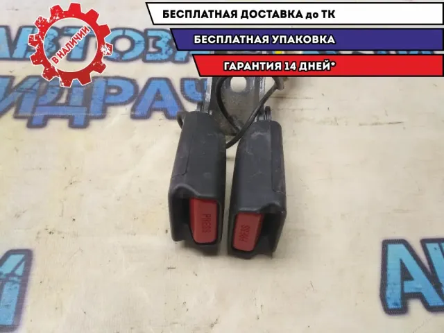 Ответная часть ремня безопасности Citroen C4 II 96737609XT Отличное состояние Задняя двойная