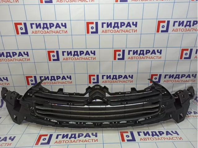 Решетка радиатора Citroen C4 II 9801885077