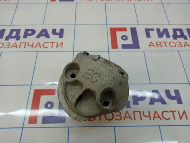 Кронштейн двигателя правый Citroen C4 II 9673771280