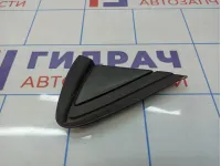 Накладка переднего крыла правого Citroen C4 II 96765747XT