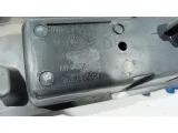 Кронштейн полки задней правый Citroen C4 B7 9687476877.