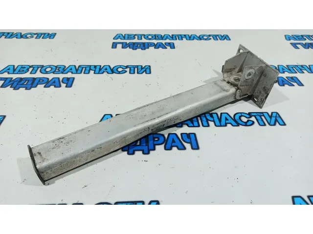 Кронштейн передней балки левый Citroen C4 B7 350876.