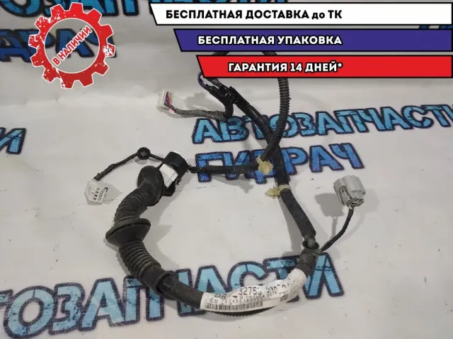 Проводка двери задней правой Honda Civic 4D 32753SNAA11.