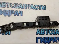 Кронштейн заднего бампера правый Hyundai Creta 2017 86614M0000 Отличное состояние