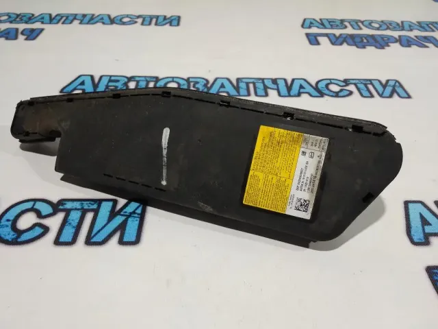 Подушка безопасности боковая (в сиденье) правая Chevrolet Cruze 13251416.