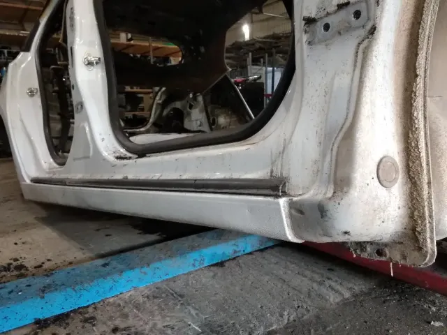 Порог со стойкой правый Chevrolet Cruze.