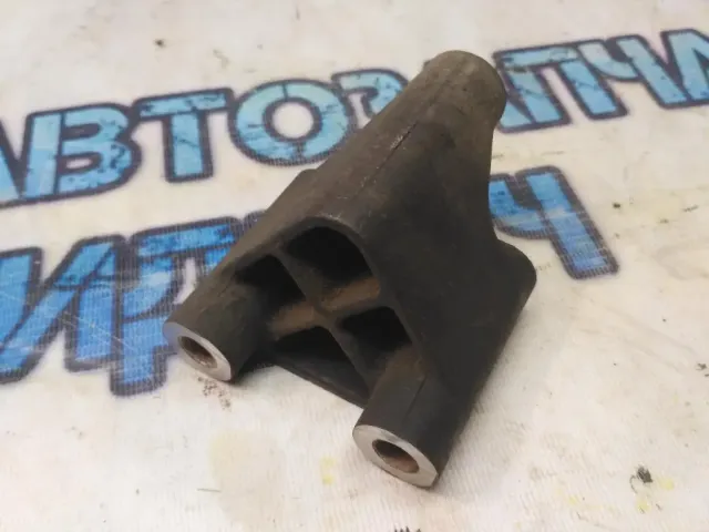 Кронштейн ролика 1AZFE Toyota Camry V50 1663128031 Отличное состояние