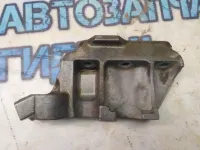 Кронштейн двигателя правый 1AZFE Toyota Camry V50 1231628061 Отличное состояние