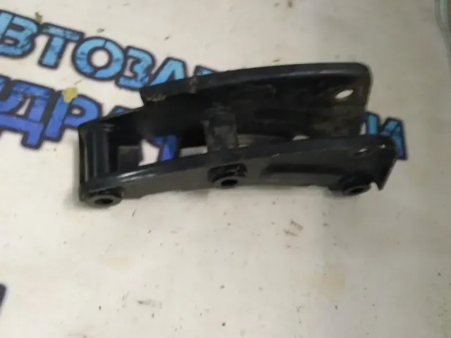 Кронштейн КПП Daewoo Gentra