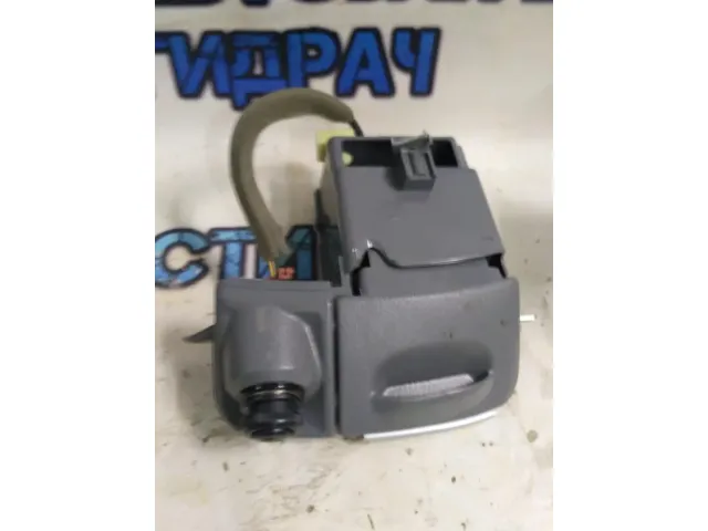 Прикуриватель пепельница  Daewoo Gentra