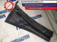 Решетка под лобовое левая Daewoo Gentra