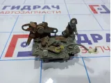 Замок двери задней левой Daewoo Nexia (N150) . Коррозия.