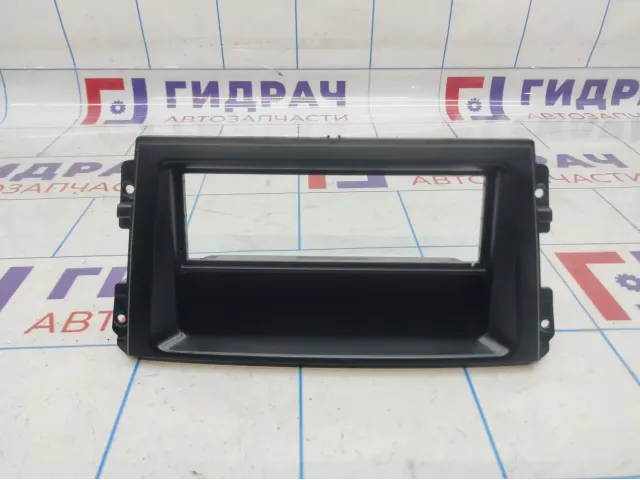 Рамка магнитолы Datsun mi-DO 68475-5PA0A