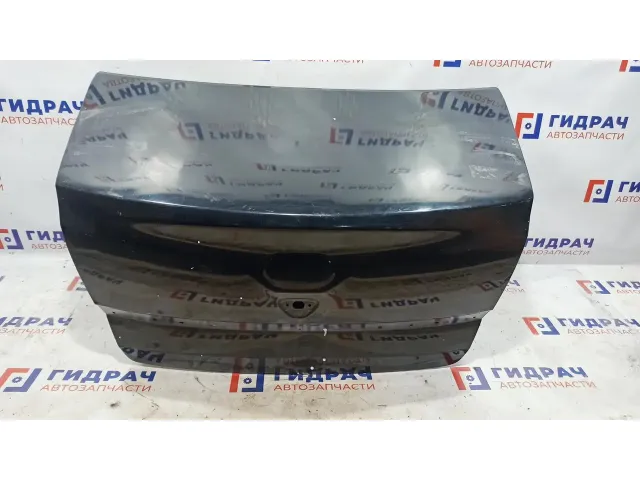 Крышка багажника Datsun On-Do 84300-5PA0C. Царапины, вмятина.