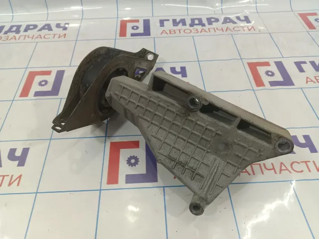 Кронштейн опоры двигателя правый Datsun On-Do 11181001157