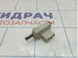 Датчик включения стопсигнала Dodge Caliber 56045043AG