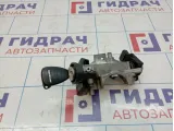Замок зажигания Dodge Caliber 68054822AB