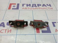 Петли двери багажника Dodge Caliber 5115748AC