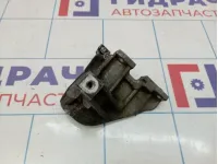 Кронштейн кондиционера Dodge Caliber 04891594AA