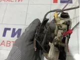 Замок двери передней правой Dodge Caliber 4589416AA