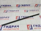 Уплотнитель стекла переднего правого Dodge Caliber 5074212AA