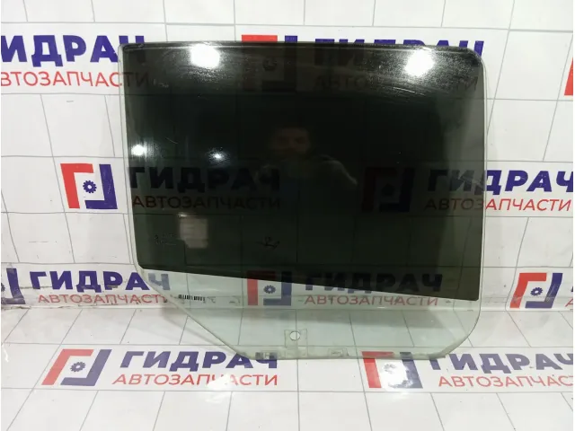 Стекло двери задней правой Dodge Caliber 5074218AA