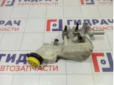 Цилиндр тормозной главный Dodge Caliber 5175093AA