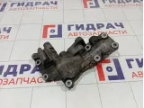 Кронштейн генератора Dodge Caliber 04891592AA
