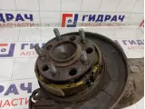 Кулак поворотный задний правый Dodge Caliber 5272714AA