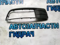 Рамка противотуманной фары правой Geely Emgrand EC7 1068001653 Отличное состояние.