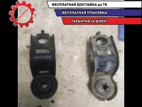 Кронштейн радиатора  шт.Geely Emgrand EC7 1064000058 Отличное состояние.